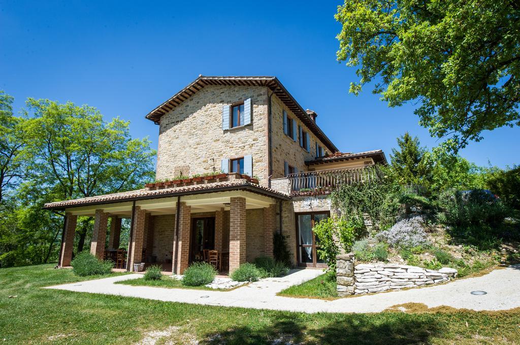 Agriturismo La Corte Del Lupo 노세라 움브라 외부 사진